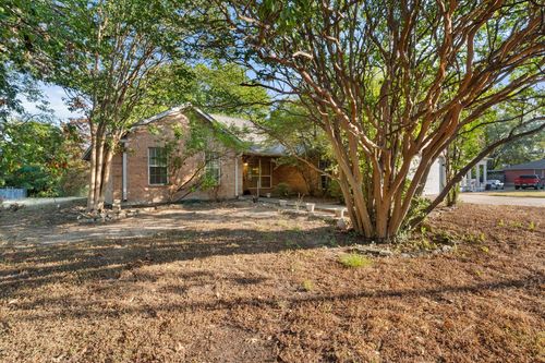 3002 W 4th Ave, Corsicana, TX, 75110-3914 | Card Image
