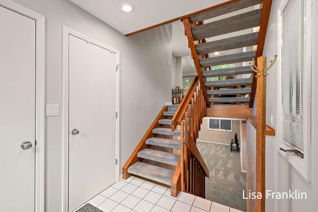 Front entry foyer | Image 23
