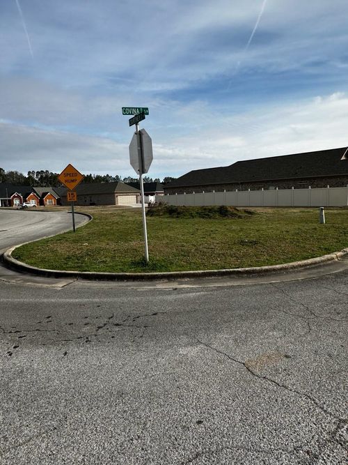 464 Covina Dr Sw, Decatur, AL, 35603-1939 | Card Image