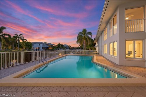 apt-b5-1686 Blue Point Ave, NAPLES, FL, 34102-2401 | Card Image