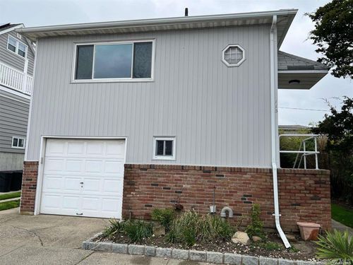 upper-113 Maple Blvd, Long Beach, NY, 11561-3846 | Card Image