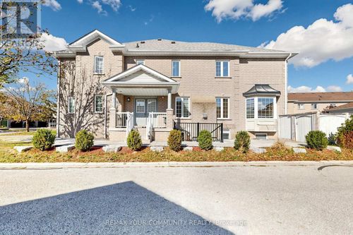 15 Benjamin Hood Cres, Vaughan, ON, L4K5M3 | Card Image