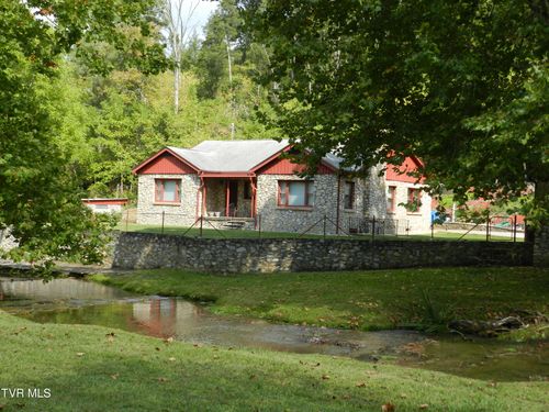235 Mill Creek Rd, Kingsport, TN, 37660-7726 | Card Image
