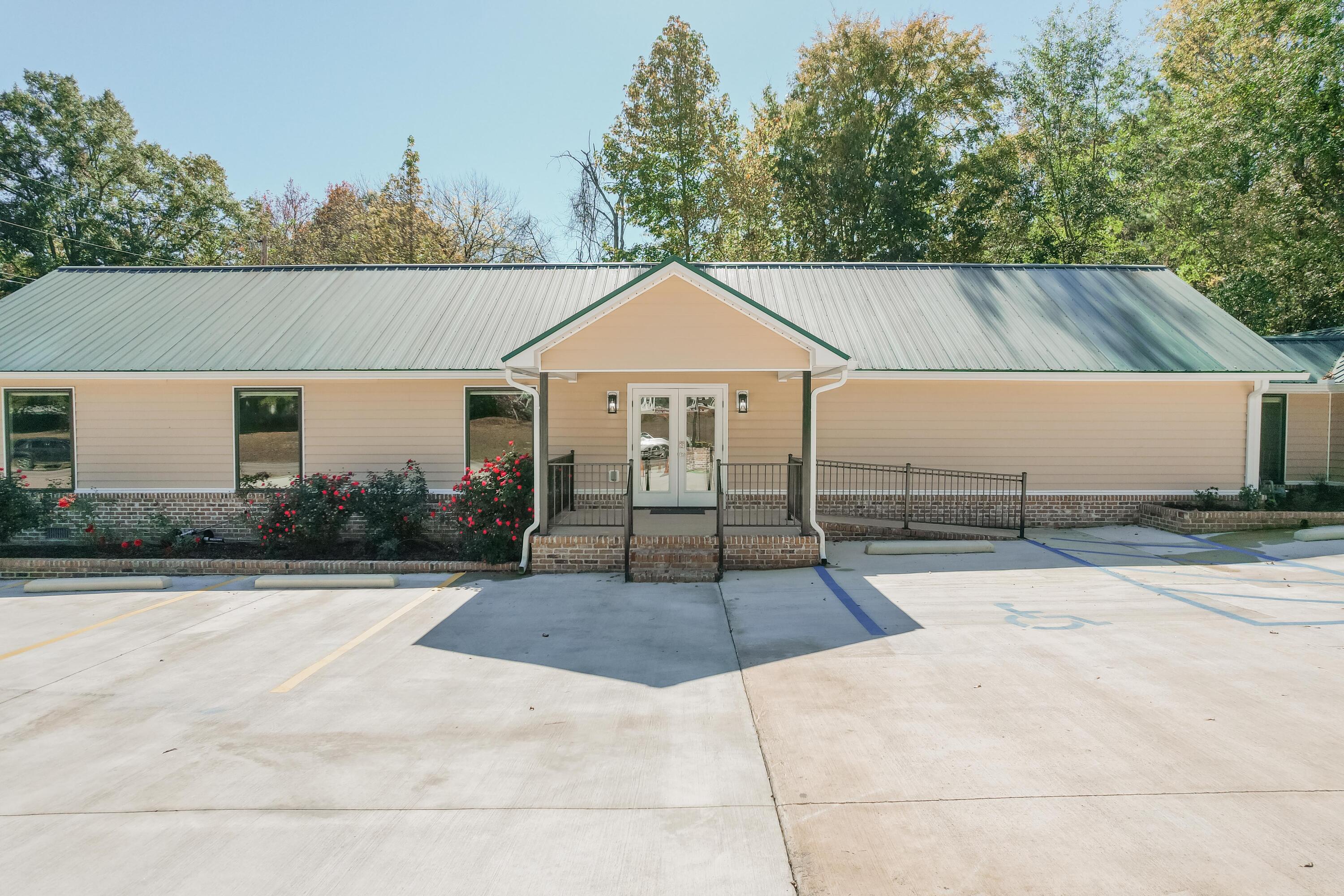 1708 E Shiloh Rd, Corinth, MS 38834