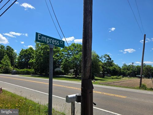2 Empress Ct, Woodbine, NJ, 08270-2362 | Card Image