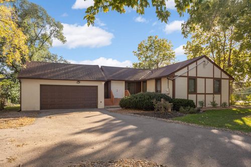 1111 E Old Shakopee Rd, Bloomington, MN, 55420-4654 | Card Image
