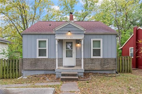 4452 N Walrond Ave, Kansas City, MO, 64117-1110 | Card Image