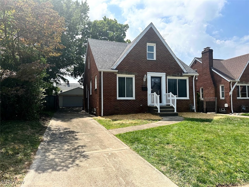 Brownfield Dr, Cleveland, OH 44129