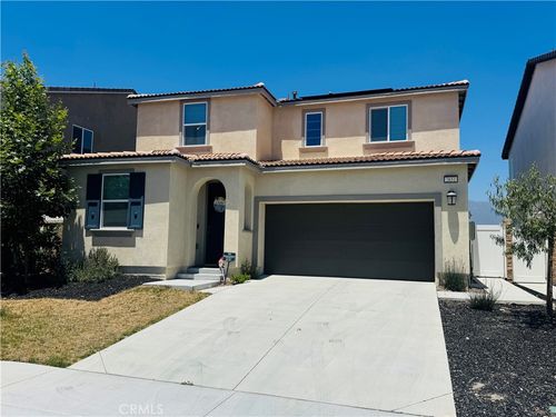 2651 Emerald Bay, Rialto, CA, 92377 | Card Image