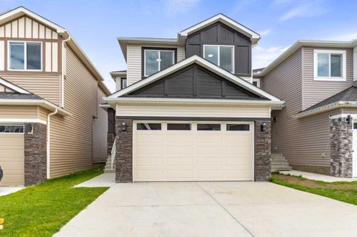 621 Corner Meadows Way Ne, Calgary, AB, T3N2C5 | Card Image