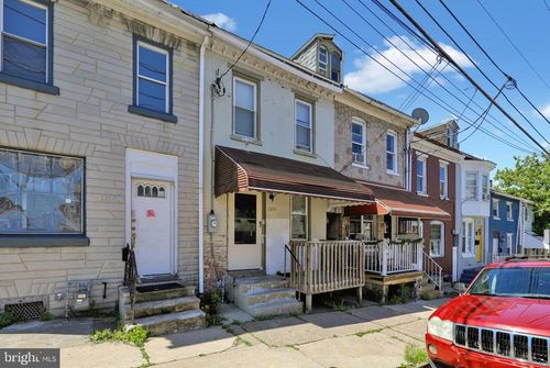 1122 Buttonwood St, READING, PA, 19604-2816 | Card Image
