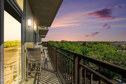 unit-611-140 W Franklin St, Chapel Hill, NC, 27516-2587 | Card Image