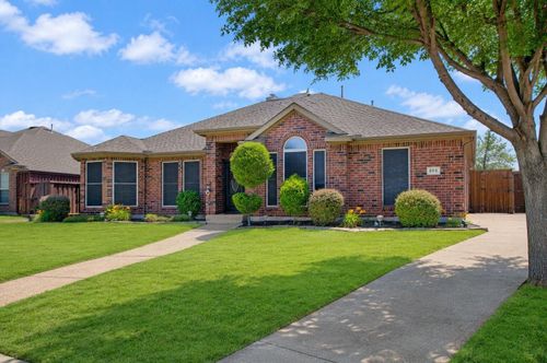 805 Kathryn Dr, Lewisville, TX, 75067-4266 | Card Image