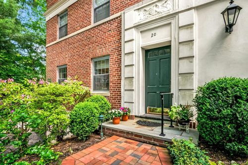 1-20 Alden Pl, Bronxville, NY, 10708-4813 | Card Image