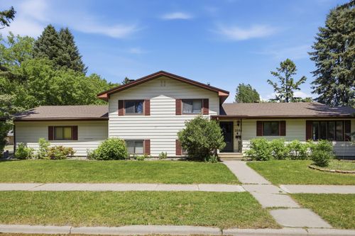 1304 26th Ave S, Moorhead, MN, 56560-4614 | Card Image