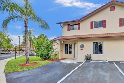 9749 Nw 37th St, Sunrise, FL, 33351 | Card Image