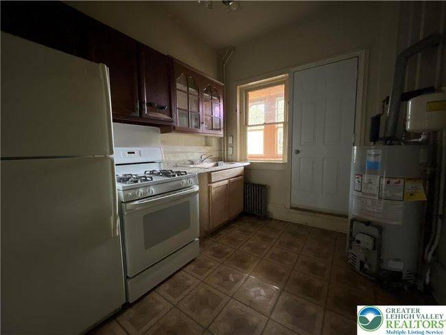 APT-2 - 266 E Walnut St, Condo with 2 bedrooms, 1 bathrooms and null parking in Allentown PA | Image 7