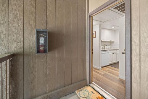 apt-318-2448 Larkspur Ln, Sacramento, CA, 95825-4141 | Card Image