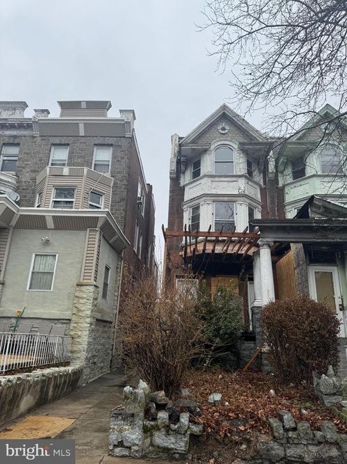 737 N 63rd St, Philadelphia, PA, 19151-3817 | Card Image