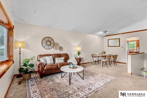 4932 S 56th St, Lincoln, NE, 68516-1829 | Card Image