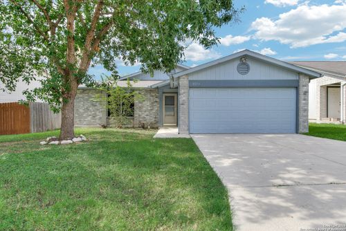 8024 Coral Meadow Dr, Converse, TX, 78109-3348 | Card Image
