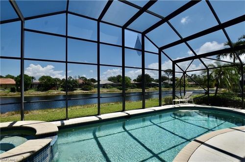 6444 Autumn Woods Blvd, NAPLES, FL, 34109-7806 | Card Image