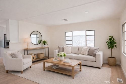 5 Ramona Way, San Fernando, CA, 91345 | Card Image