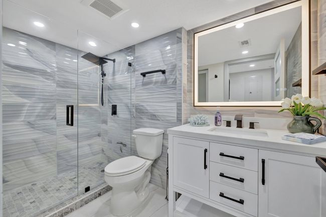 APT-9-3 - 5051 N Highway A1a, Condo with 3 bedrooms, 2 bathrooms and null parking in Hutchinson Island FL | Image 26