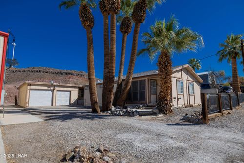31805 Riverview Dr, Parker, AZ, 85344-8426 | Card Image