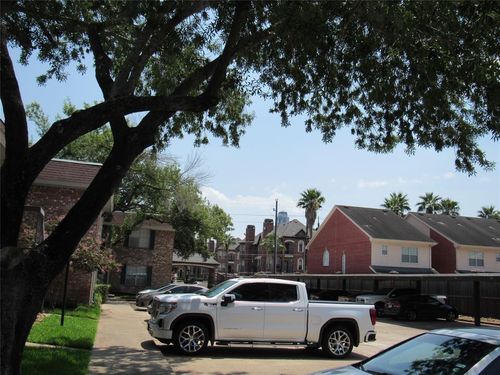 apt-111-2350 Bering Dr, Houston, TX, 77057-4733 | Card Image