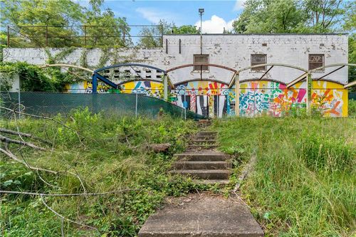 101 Hazlett St, Pittsburgh, PA, 15214-2409 | Card Image