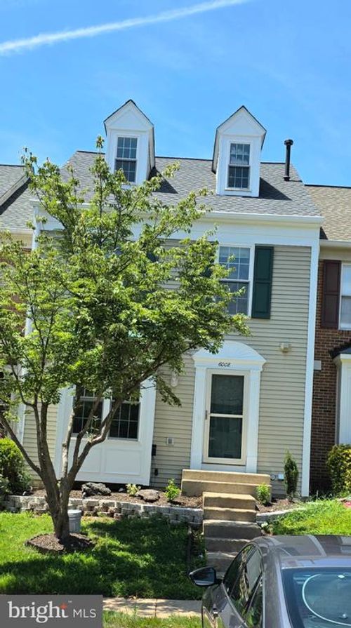 6008 Raina Dr, CENTREVILLE, VA, 20120-3445 | Card Image