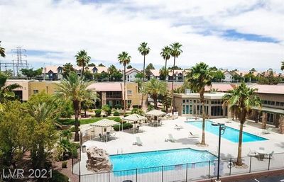 371 - 5493 Indian River Drive, Condo with 2 bedrooms, 1 bathrooms and null parking in Las Vegas NV | Image 3