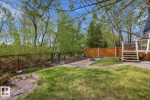 70 Eastcott Dr, St. Albert, AB, T8N7B2 | Card Image
