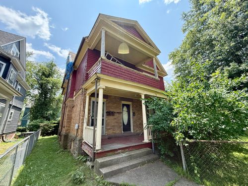 338 Sigourney St, Hartford, CT, 06112-2351 | Card Image