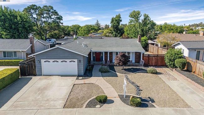 394 Encino Dr, House other with 3 bedrooms, 2 bathrooms and 2 parking in Livermore CA | Image 4