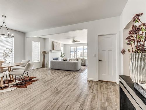 14524 Giverny Ln, Yukon, OK, 73099-5283 | Card Image