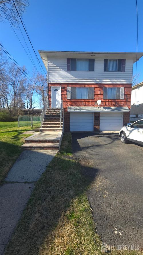 2-89 Van Buren Ave, Metuchen, NJ, 08840-1224 | Card Image