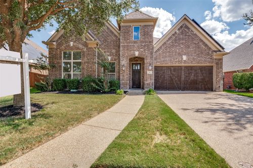 703 Waterlane Dr, Mansfield, TX, 76063-9107 | Card Image