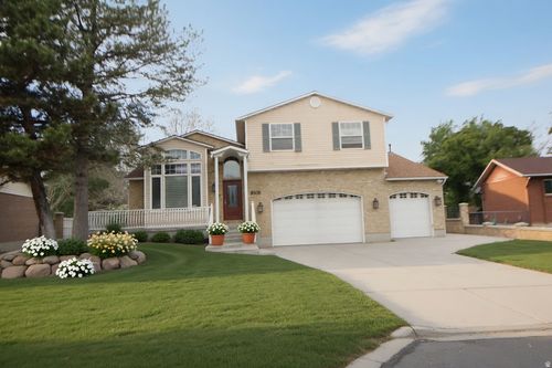 8938 S Midvalley Dr, West Jordan, UT, 84088-9053 | Card Image