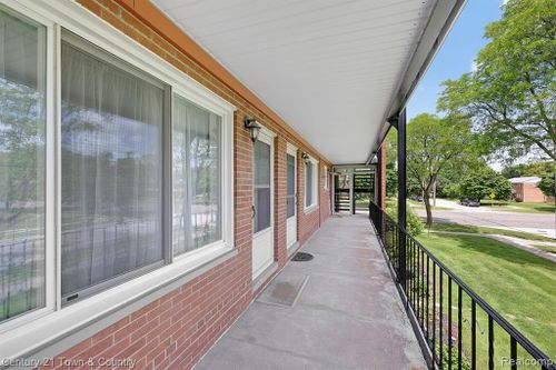 208-2820 Woodslee Drive, Royal Oak, MI, 48073 | Card Image