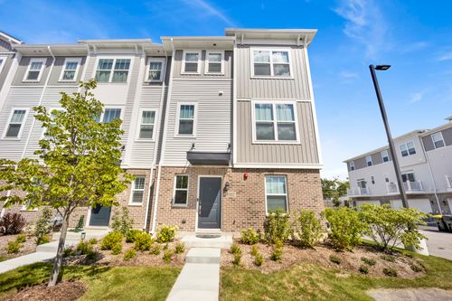 1037 Wren Rd, Des Plaines, IL, 60018-2771 | Card Image