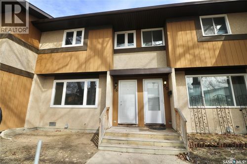 86 Mackenzie Mews, Regina, SK, S4N5M5 | Card Image