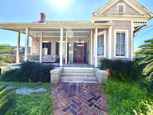 314 E Pershing St, New Iberia, LA, 70560-4514 | Card Image