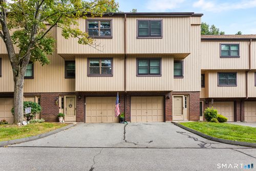 105-105 Mattabasset Dr, Meriden, CT, 06450-7435 | Card Image