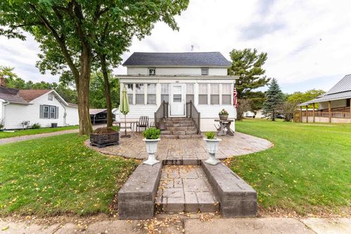 205 May St, WARRENS, WI, 54666-9610 | Card Image