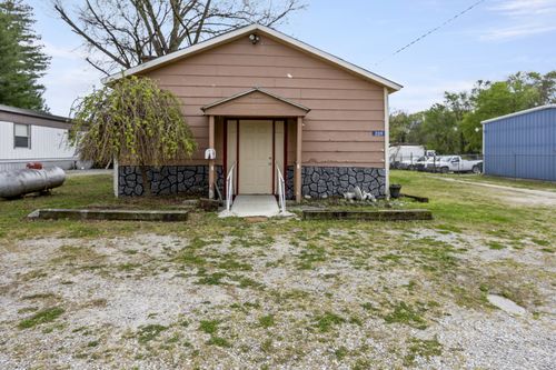 209 Hodges St N, Cowan, TN, 37318 | Card Image