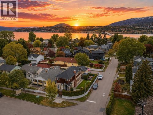 1900 Water St, Kelowna, BC, V1Y1K6 | Card Image