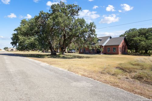 310 Stone Crest Dr, Bandera, TX, 78003-4432 | Card Image
