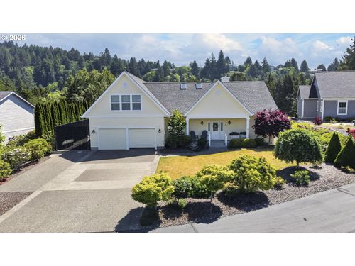 8 Onadoone Ct, Florence, OR, 97439 | Card Image